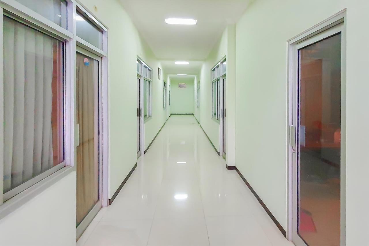 Urbanview Hotel Bartu Moh Toha Bandung By Reddoorz Экстерьер фото